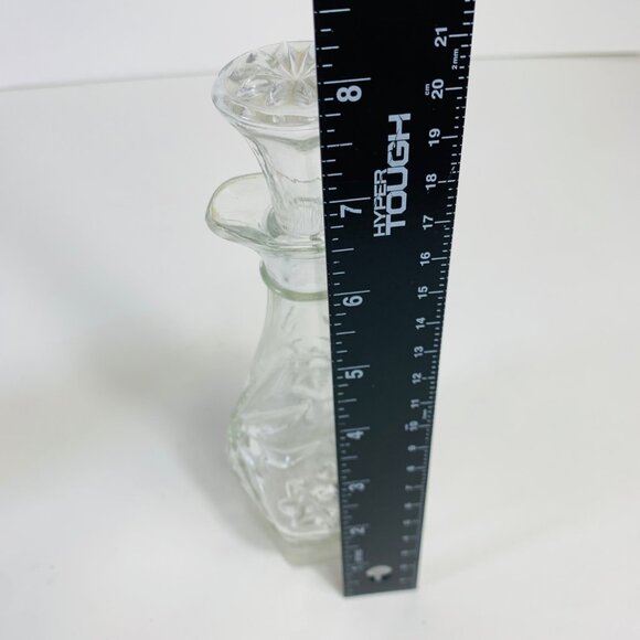 Pair Of Glass Cruet Bottles With Stoppers Floral Starburt Pattern Oil Vinegar - Picture 11 of 15
